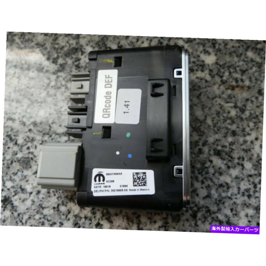 console part Alfa Romeo Stelvio＆GiuliaデュアルUSBポートハブ（6843