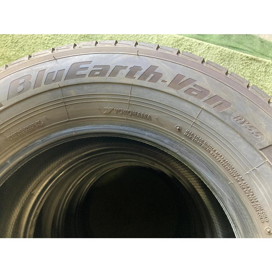 貨物輸送無料 中古タイア ヨコハマ 青味地びたVan RY55 195/80R15 107/105N LT 4本 2022年生み出すこと 200系ご機嫌はやりっ子 隊商