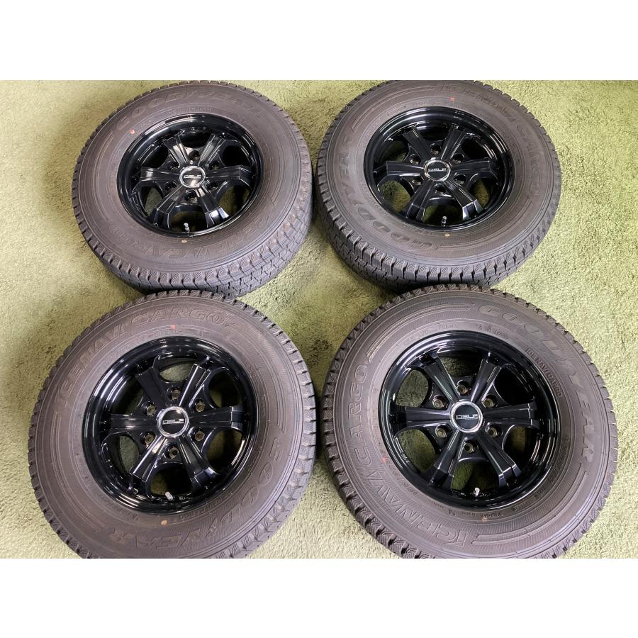 【バリバリバリ溝】ＤＥＬＦ★ハイエース１５インチ・アイスナビカーゴNo.30 送料無料 スタッドレスセット FLEX DELF 15in 6H139.7 グッドイヤー
