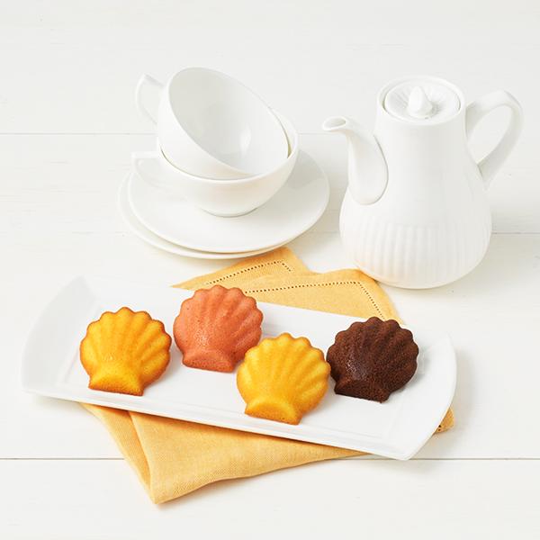 焼き菓子 ギフト 2026 スイーツ 焼き菓子 詰め合わせ 内祝い お菓子 お返し 仏事 お供え 菓子折り 個包装 マドレーヌ（18個入）銀座コージーコーナー | 銀座コージーコーナー | 04