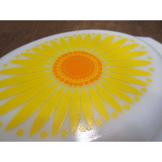 PYREX○イエローデイジーオーバルキャセロール1 1/2 QT○210111n3-pyr