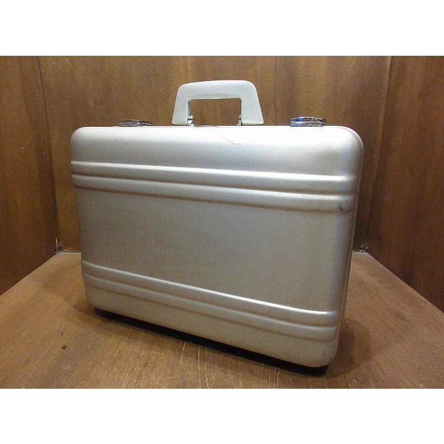 ZERO HALLIBURTON アルミビジネスバッグ　ヴィンテージ　1999年 ビンテージ○ZERO HALLIBURTONアルミアタッシュケース○210530n8-bag