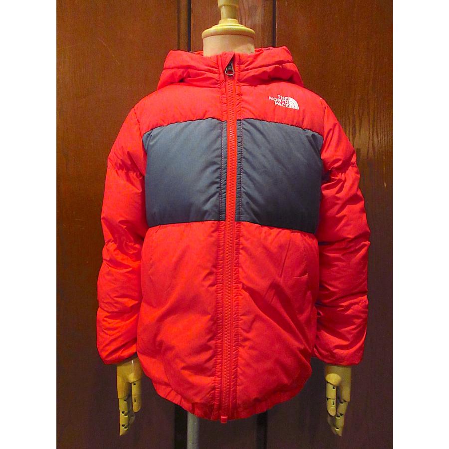 THE NORTH FACEキッズフード付きダウンジャケットグレー×ピンク