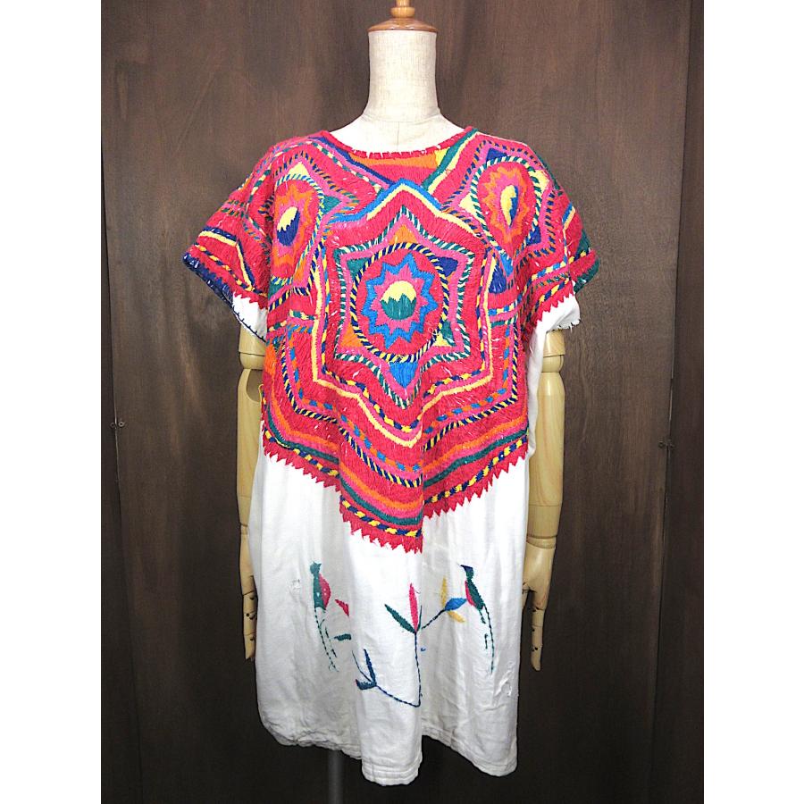 ビンテージ60's70's○レディースグアテマラ刺繍入りチュニック