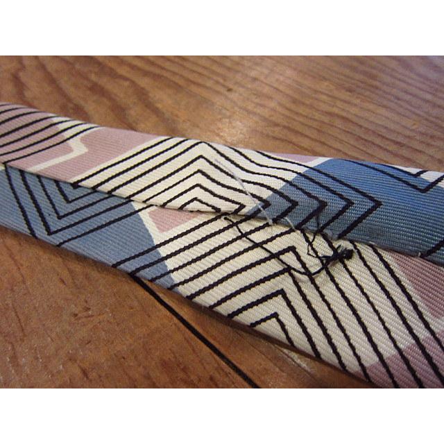 ②1950sビンティージネクタイ幾何学模様！