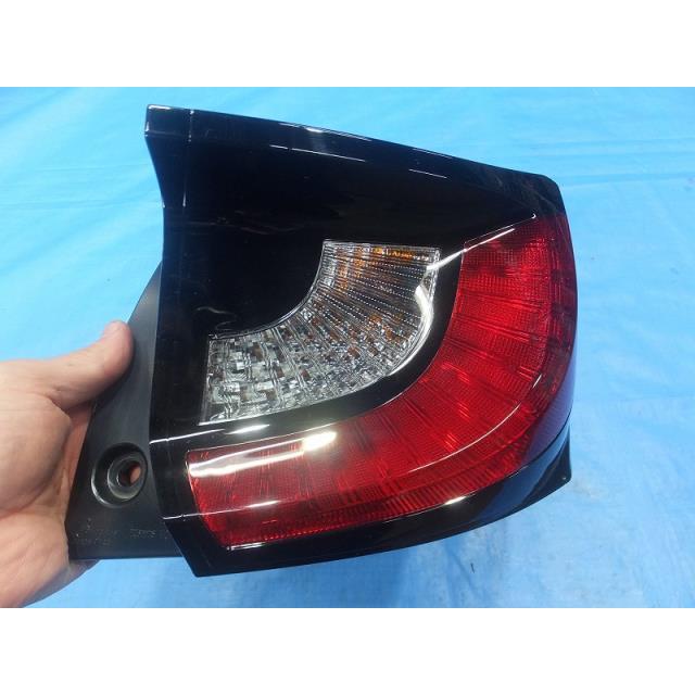 ヤリス　MXPH10 右ヘッドランプASSY トヨタ純正 MXPA10 MXPH10 KSP210 ヤリス YARIS LED ヘッド