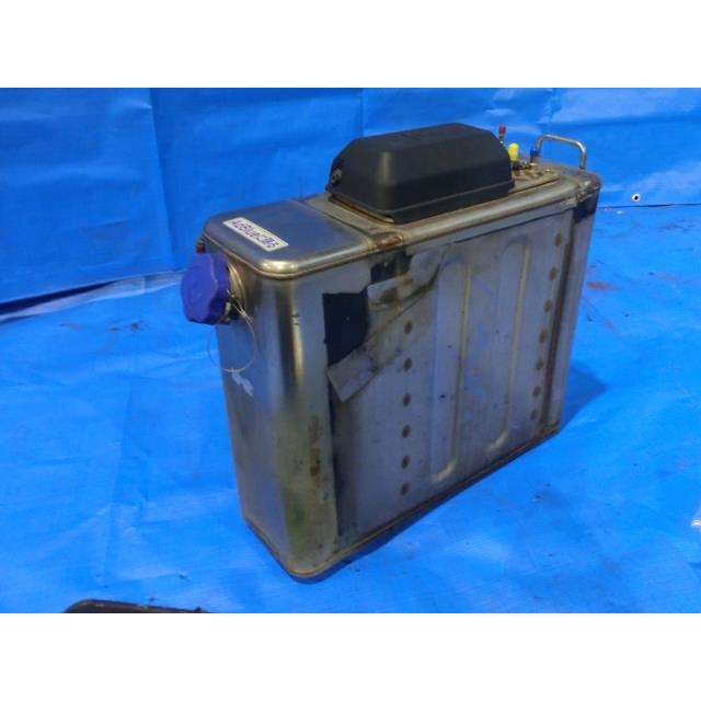 ◇UD日産 クオン GK6XADHWDN ZCW アドブルータンク NO.259561【個人宅