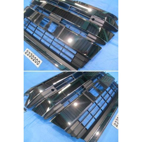 NOAH ◇ノア 6AA-ZWR90W ラジエータグリル NO.284678【個人宅送料別途