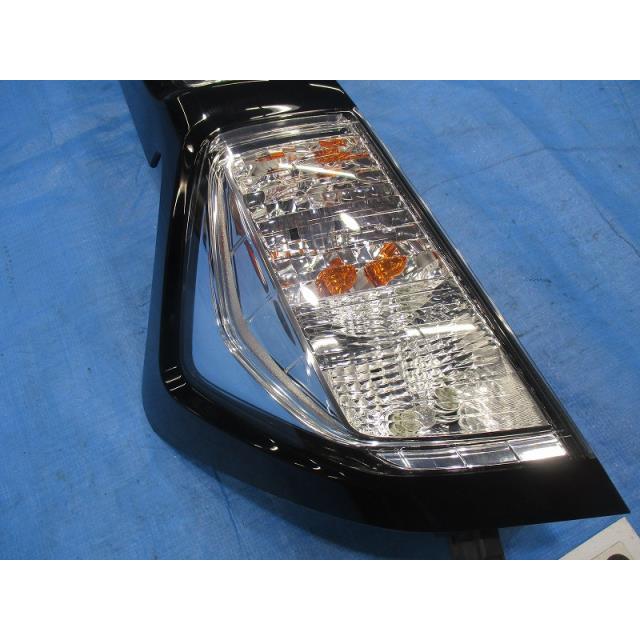 トールカスタム　左テールランプ トールカスタム左テールランプ