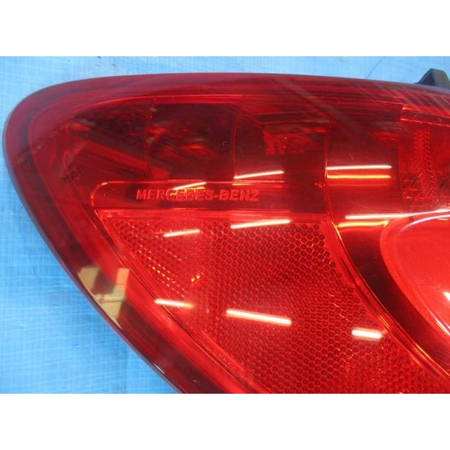 ◇ベンツ Bクラス DBA-246242 左テールランプ NO.291291【個人宅送料