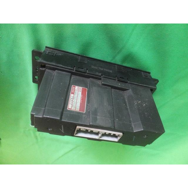◇いすゞ ギガ PKG-EXD52D8 エアコンスイッチパネル NO.285577【個人宅
