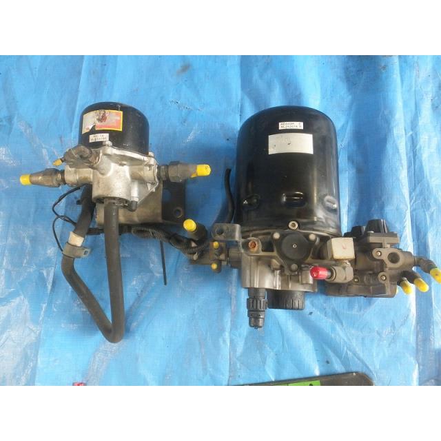 ◇ふそう大型車 スーパーグレート LKG-FU54VZ ブレーキエア