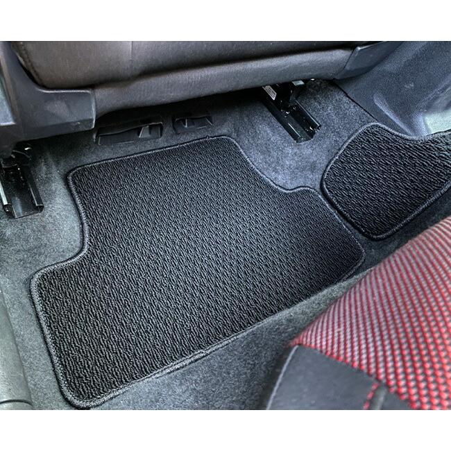 Audi Q2 フロアマット 4枚組 GA系 DXシリーズ 右ハンドル専用 アウディ 