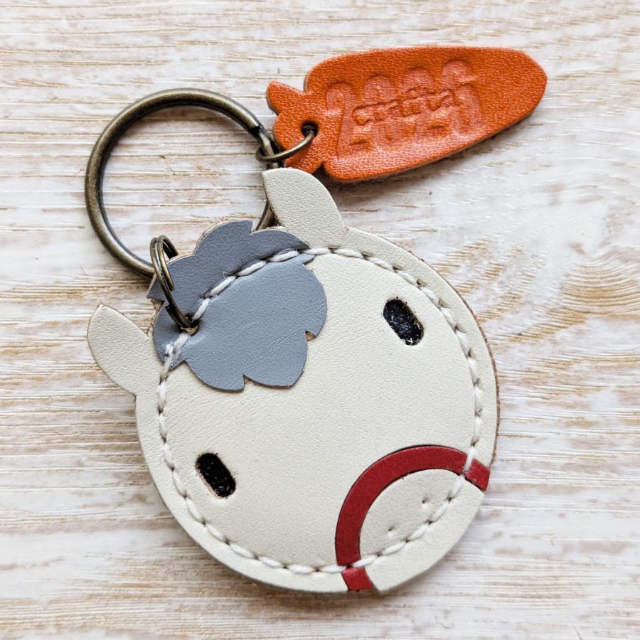 小銭が入るキーホルダー「コイン干支」午 白 レザー : crafta shopヤフー店 - 通販 - Yahoo!ショッピング