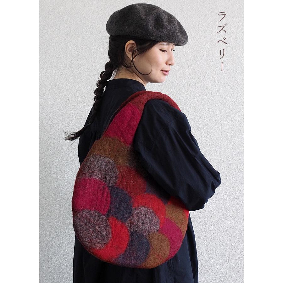 ENA KUAM (エナクアム) 羊毛フェルト トートバッグ UROKO ENA KUAM (エナクアム) 羊毛フェルト トートバッグ UROKO