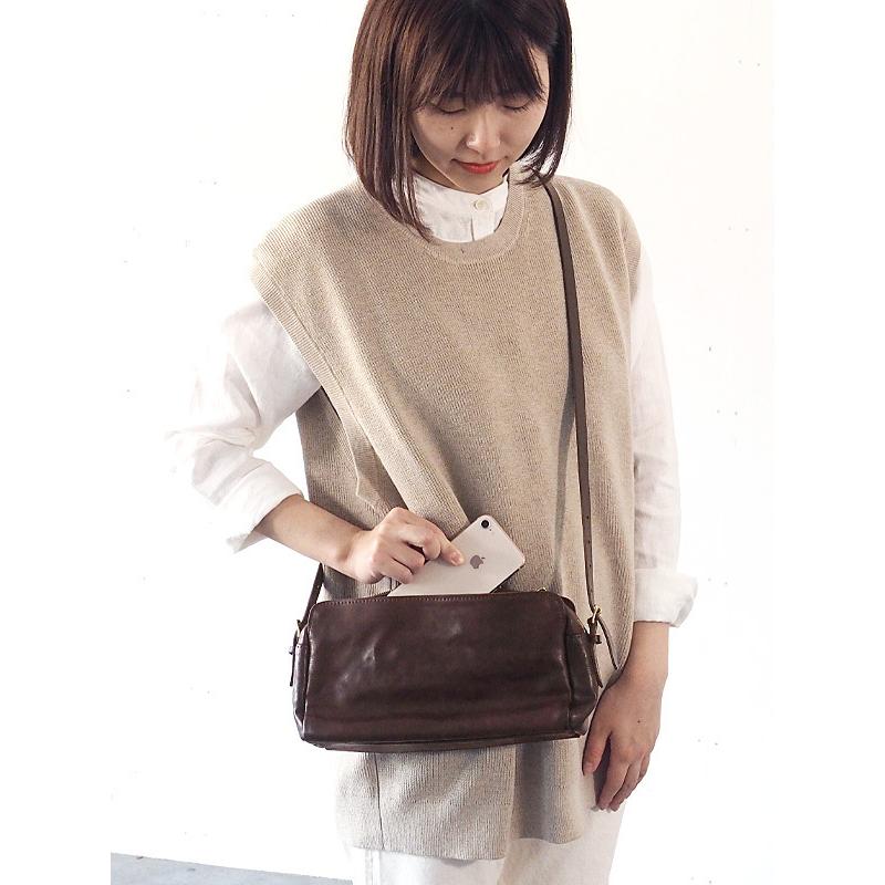 annak（アナック） あおりポケット付きショルダーバッグ 栃木レザー