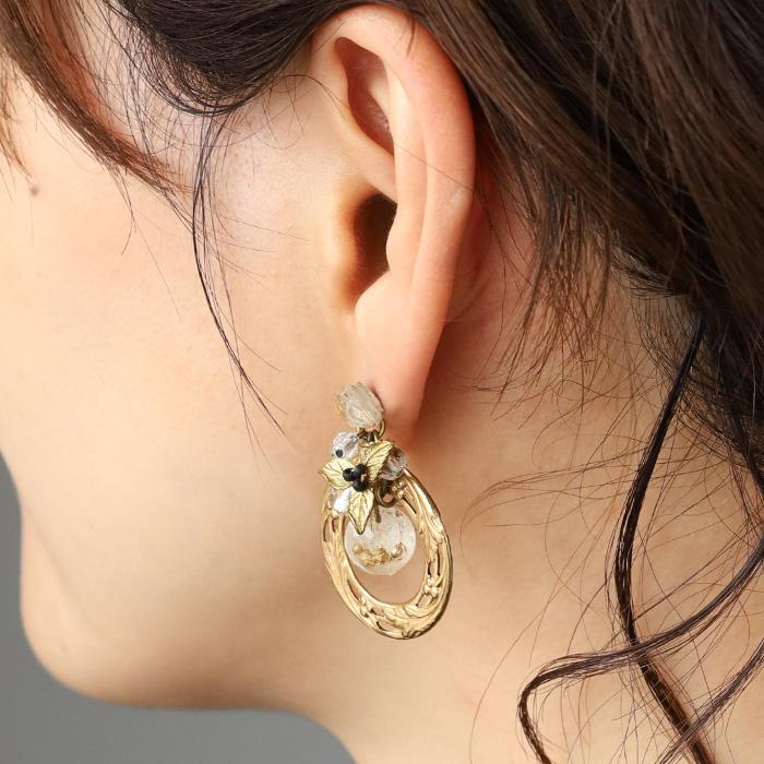 jouer avec moa?（ジュエ・アヴェック・モア？）ハンドメイド 樹脂 ピアス イヤリング 「光の輪」/ レディース レジン アクセサリー 結婚式 ブライダルの画像