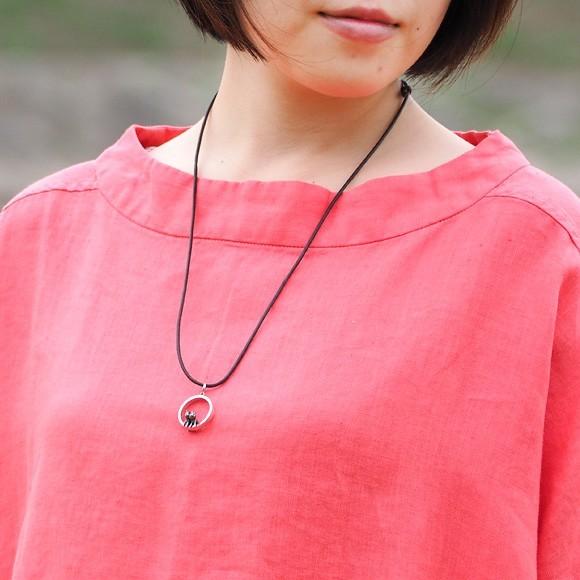ブロンズ造形作家・コイズミタダシ ネックレス 「夕焼けニャンニャン