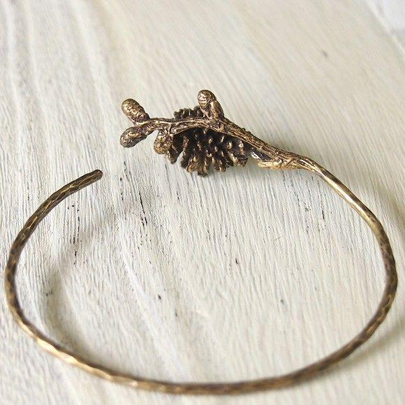 Lano(ラノ) 手作りアクセサリー 松ぼっくり バングル 真鍮古美