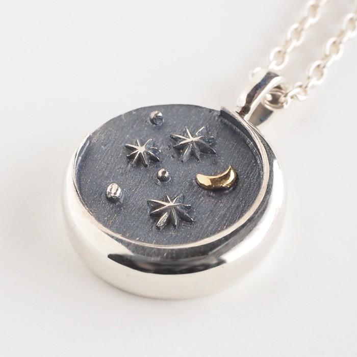 moge（モゲ） 手作りシルバーアクセサリー 星空のむこう ―三日月の