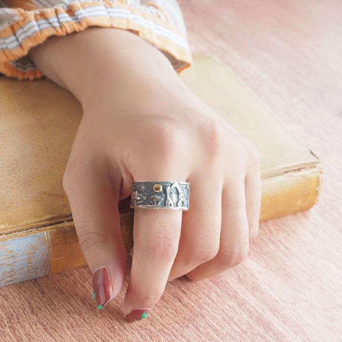 moge（モゲ） シルバーアクセサリー 月の思い出 ―キリン― シルバー