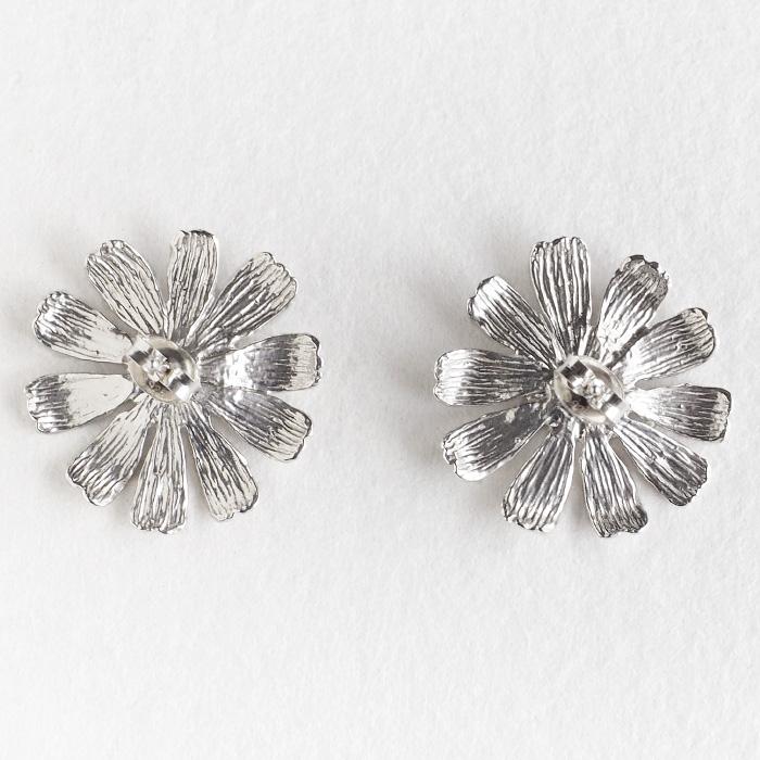 sasakihitomi(ササキヒトミ) マーガレットピアス シルバー 両耳セット