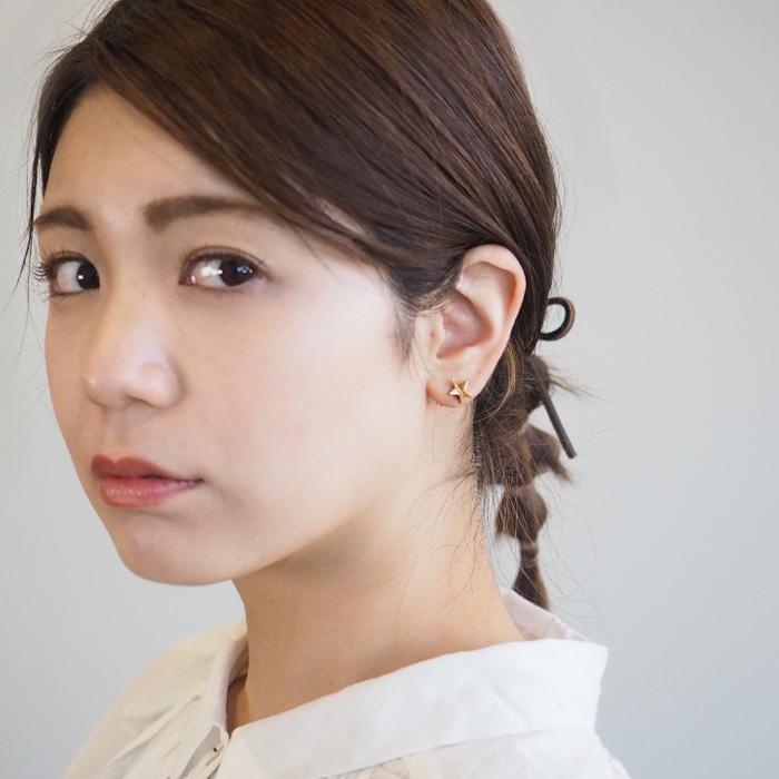 sasakihitomi(ササキヒトミ) お星さまピアス 真鍮 18金