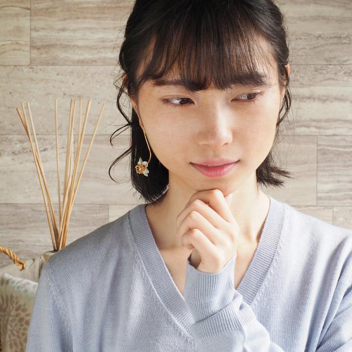 sasakihitomi(ササキヒトミ) すいせんのピアス アシンメトリー