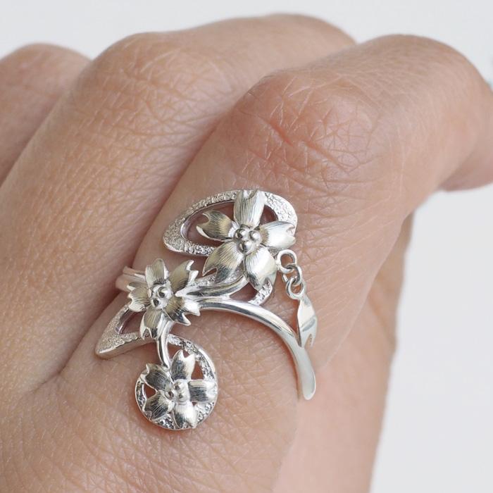 天然石スフェーン指輪リングスノーフレークフラワーデザイン シルバー
