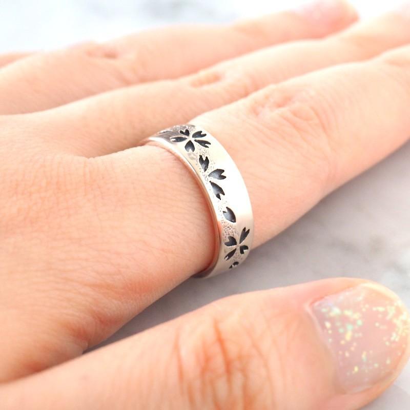 エス 和柄アクセサリー 霞桜 平打ちリング 透かし彫り オーバーレイ