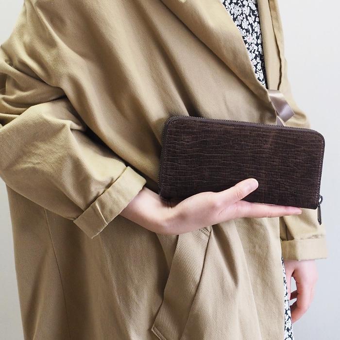 ZOO（ズー） カバ革 ラウンドファスナー 長財布 ピューマウォレット24