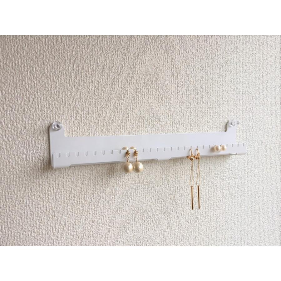 壁掛け アクセサリー収納 ａーtype ピアス用 ホワイト A 28 2 Craftec Shop 通販 Yahoo ショッピング