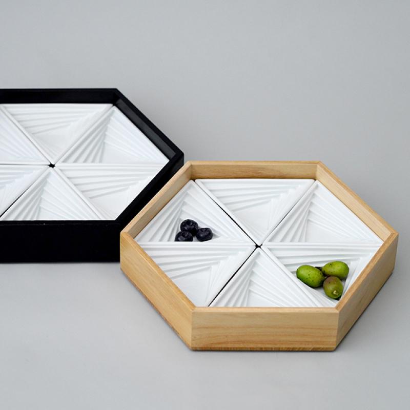 波佐見焼 トライアングル６個用 専用桐箱（黒） 食器 お皿 皿 小鉢 鉢 豆皿 洋食器 白 ホワイト 日本製 国産 日本産 おしゃれ |  | 01