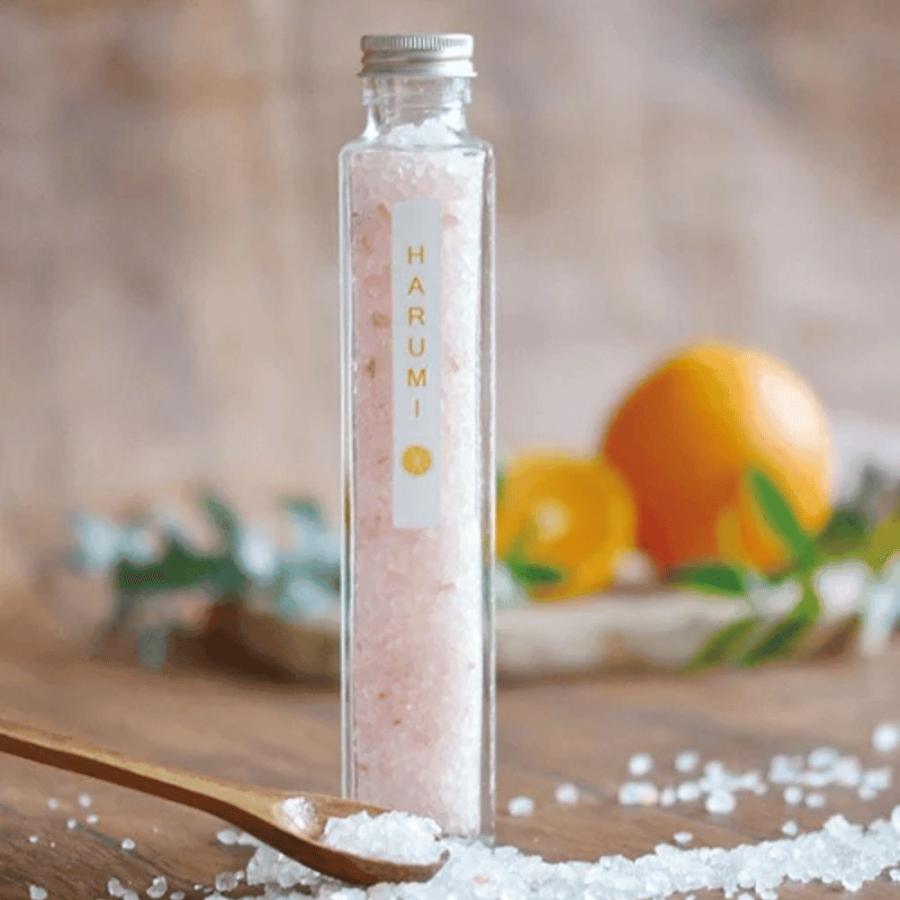HARUMI（はるみ） バスソルト 240g 入浴剤 バスソルト アロマ みかん ミカン 蜜柑 柑橘 フルーツ フルーティー ギフト 誕生日 お返し お祝い クレアファーム | 
