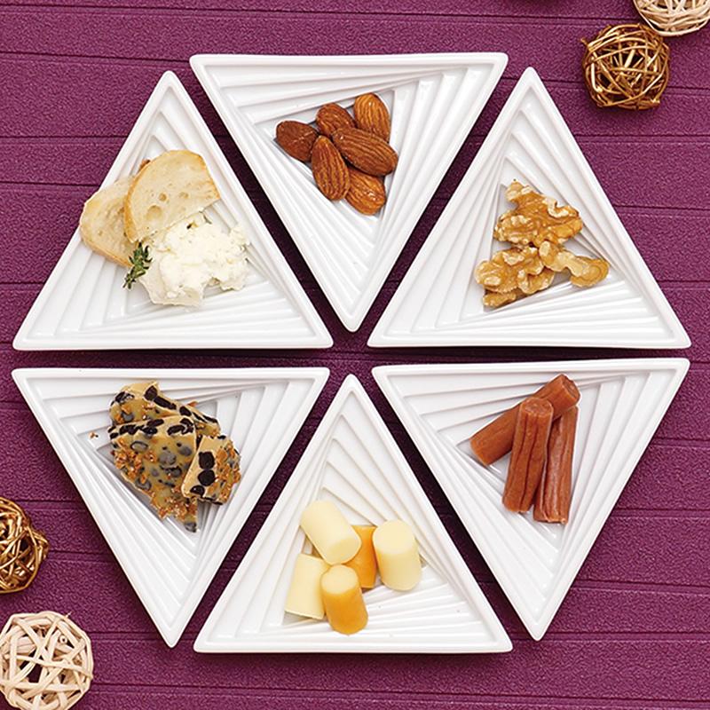 波佐見焼 スパイラル小鉢 トライアングル 食器 お皿 皿 小鉢 鉢 豆皿 洋食器 白 ホワイト 日本製 国産 日本産 おしゃれ | 