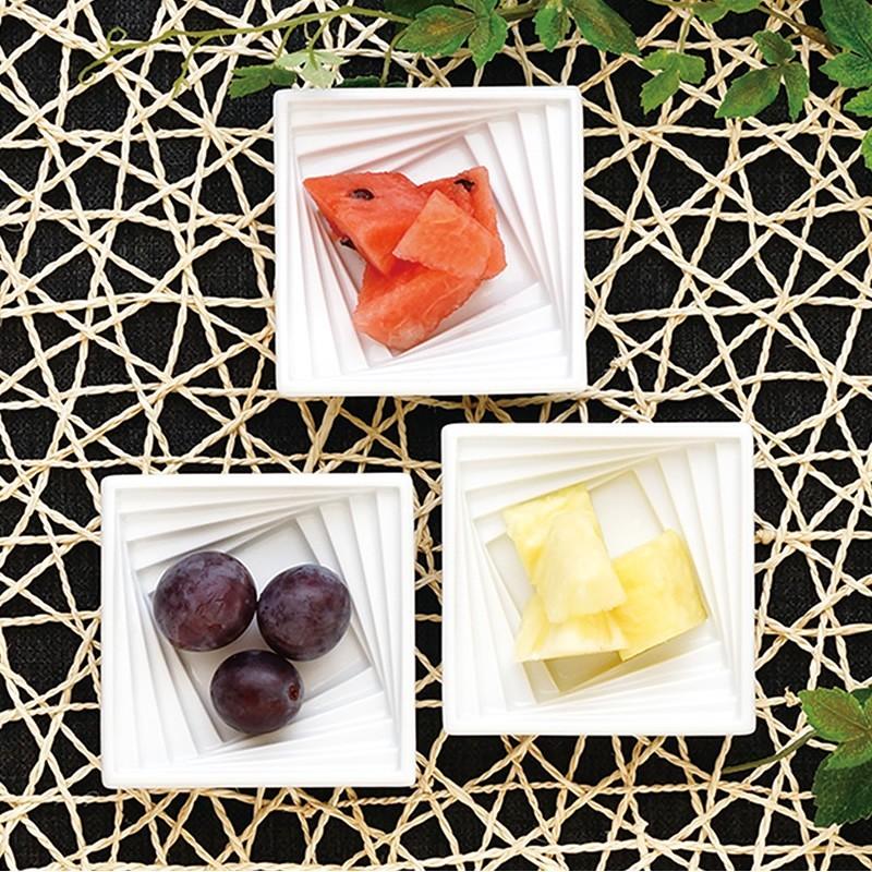 波佐見焼 スパイラル小鉢 スクエア 食器 お皿 皿 小鉢 鉢 豆皿 洋食器 白 ホワイト 日本製 国産 日本産 おしゃれ |  | 03