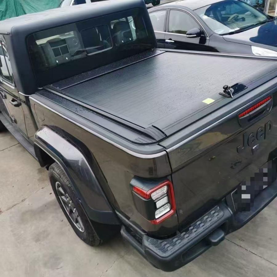 ジープ グラディエーター ハードトノカバー シャッター式 ロック付き