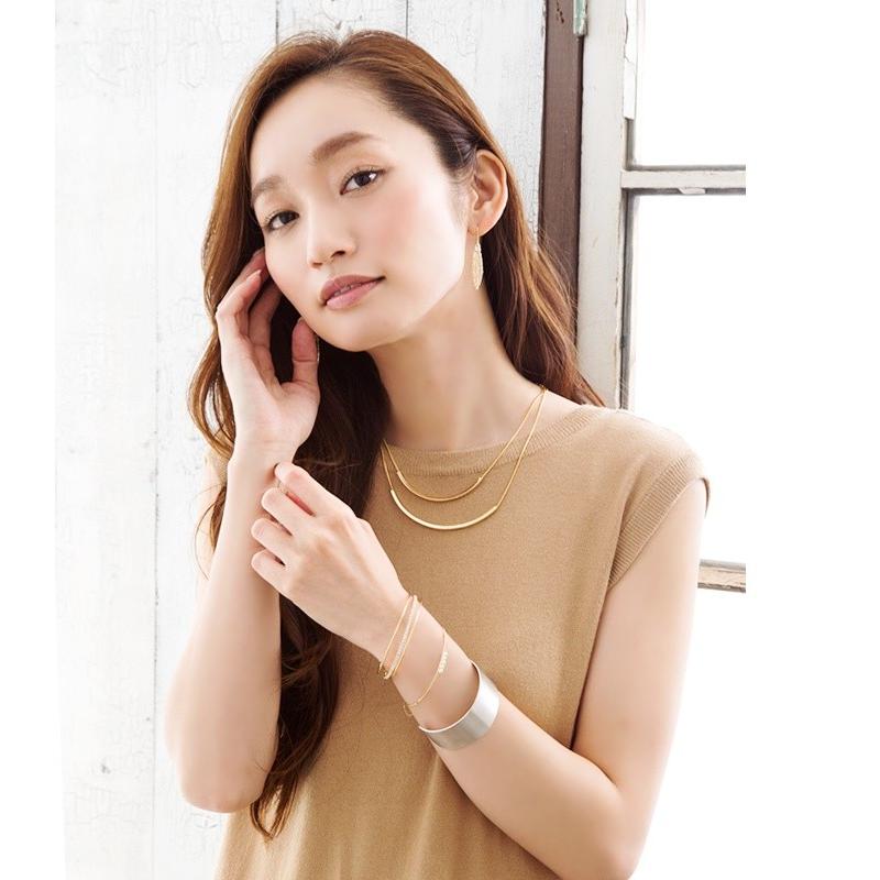 激レアロゴ入り☆ディースクエアード☆ビジューリボンバングル 激レアロゴ入り☆ディースクエアード☆ビジューリボンバングル