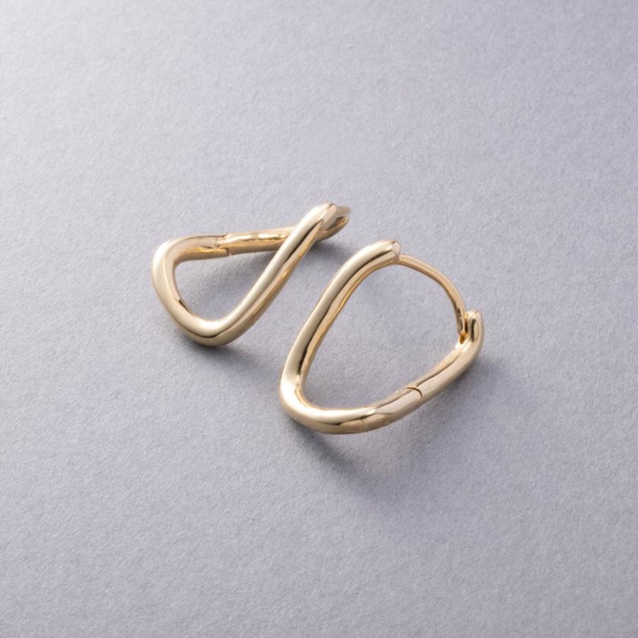 【最大30％OFF×全品送料無料】金属アレルギー対応 ピアス フープ ニッケルフリー 18kコーティング ウェーブ 変形 クロス ねじり キャッチレス | Cream dot. | 01