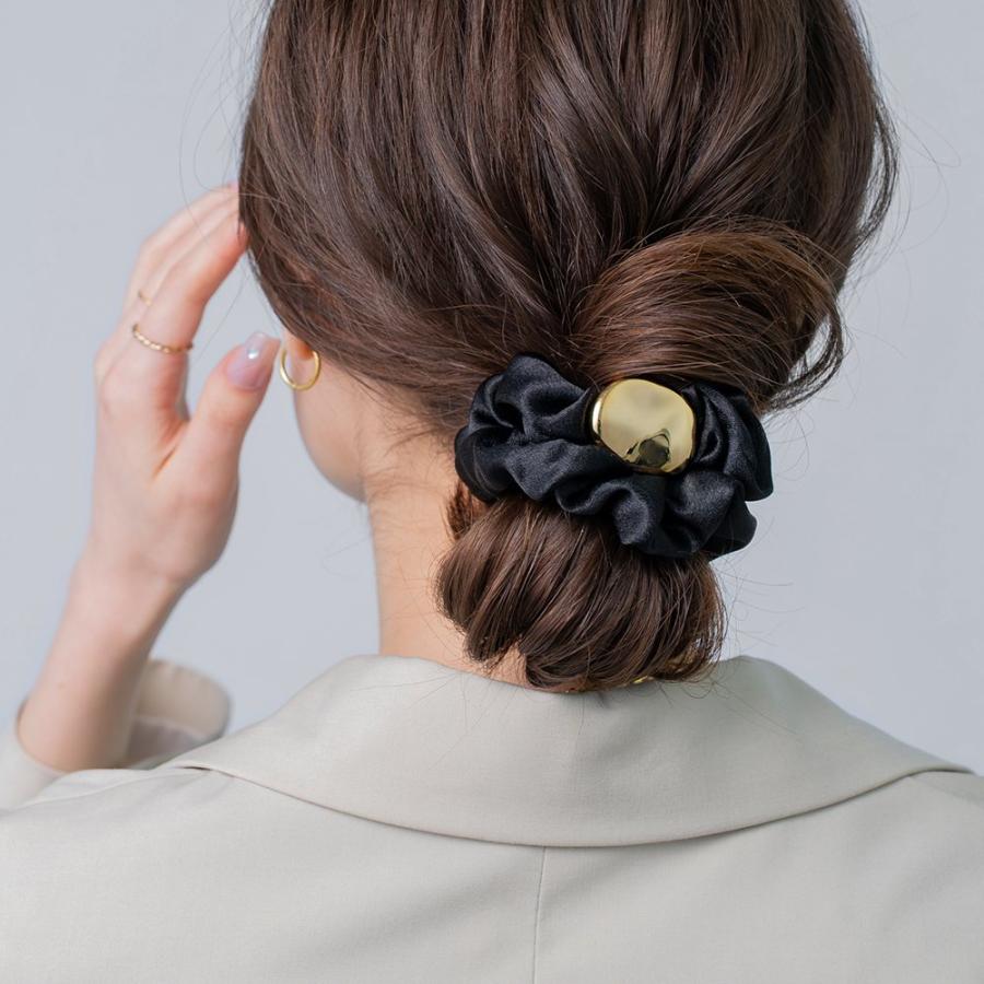 Cream dot. シュシュ メタル サテン調 ヘアゴム ヘアアクセ ヘア