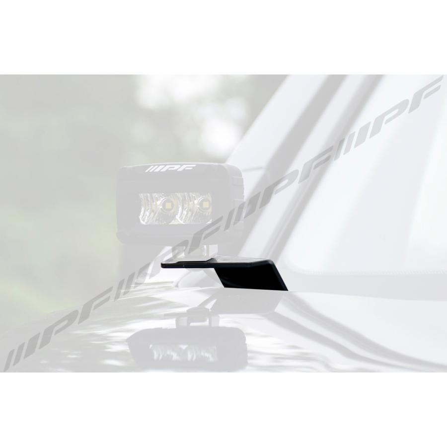 IPF ボンネットランプステー EXD-04 デリカD:5 CV系 (H31/2