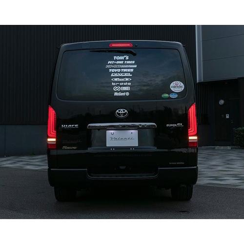 ヴァレンティハイエース　テールランプ　revo type3 ほぼ新品 トヨタ 200系 ハイエース レジアスエース タイプ3 ジュエルLED