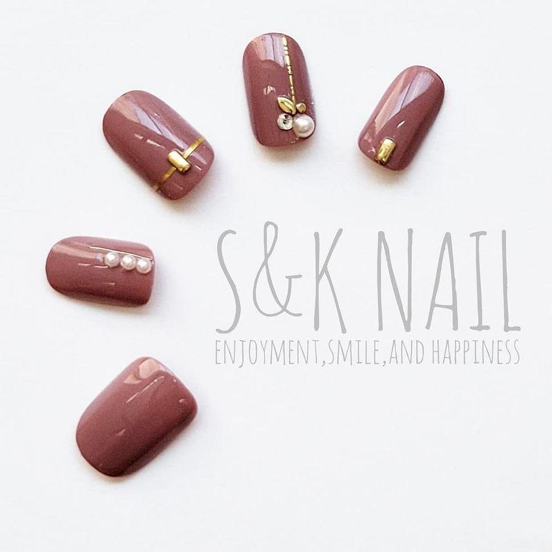 定番人気!S&K NAIL ショート シンプル ハンドメイド ネイルエナメル仕上げ オーバル ピンクグレーベージュ パール & ネイルチップ 日本製 ネイルアート オハナ・マハロ フィットミーネイルチップ OH-507 〈ピカケ アウリィ〉 ピカケ アウリィ 24枚