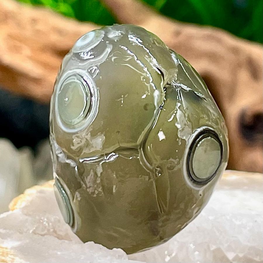 アラシャンゴビアゲート　蒙古瑪瑙　原石　水石　翡翠　オパール　根付　天珠 勾玉 アラシャンゴビアゲート 蒙古瑪瑙 原石 水石 翡翠 オパール 根付