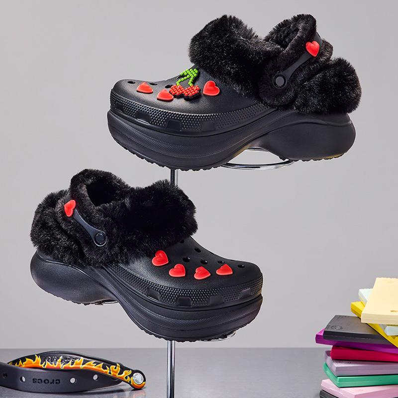 クロックス レディース サンダル CROCS クラシック ベイ ラインド クロッグ 女性 シューズ 秋冬 ボア 厚底 211753 crocs（クロックス） レディース サンダル クラシック ベイ ラインド