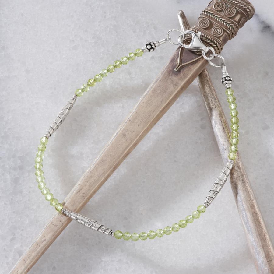 カレン 族 シルバー 萌え立つ緑 ペリドット ビーズ ブレスレット アンクレット メンズ レディース Sv950 品多く