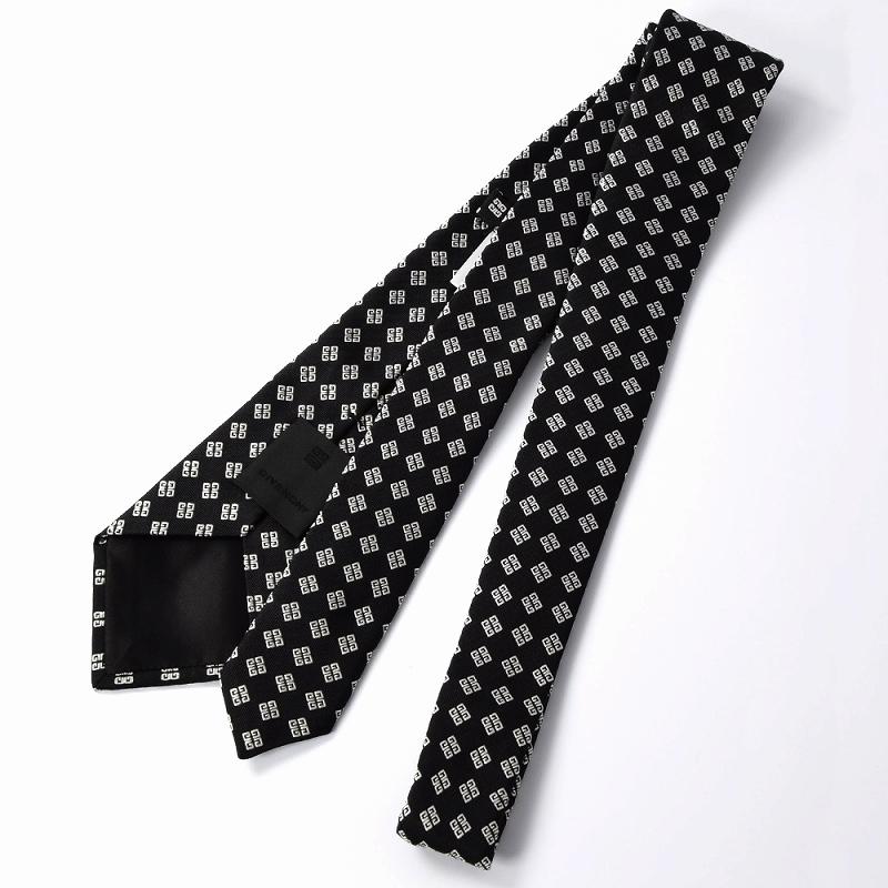 GIVENCHY 【すぐに渡せるおしゃれなラッピング付!!】 ジバンシィ