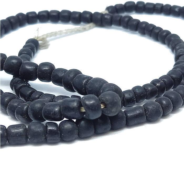 B-136 ガラスビーズ スリガラス ブラック 1連約120粒以上 オールド感 アクセサリー 材料 パーツ |  | 01