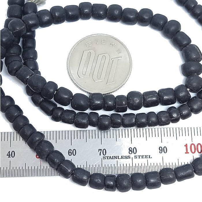 B-136 ガラスビーズ スリガラス ブラック 1連約120粒以上 オールド感 アクセサリー 材料 パーツ |  | 02