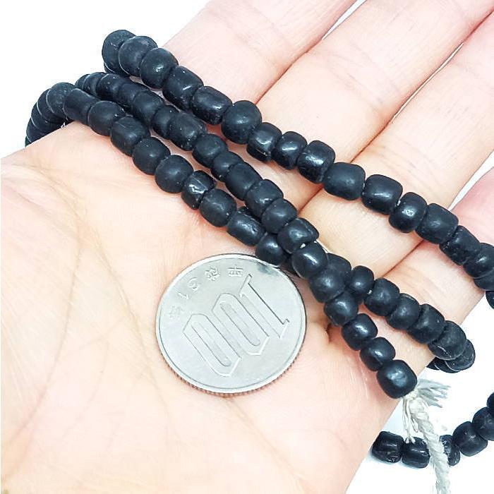 B-136 ガラスビーズ スリガラス ブラック 1連約120粒以上 オールド感 アクセサリー 材料 パーツ |  | 03